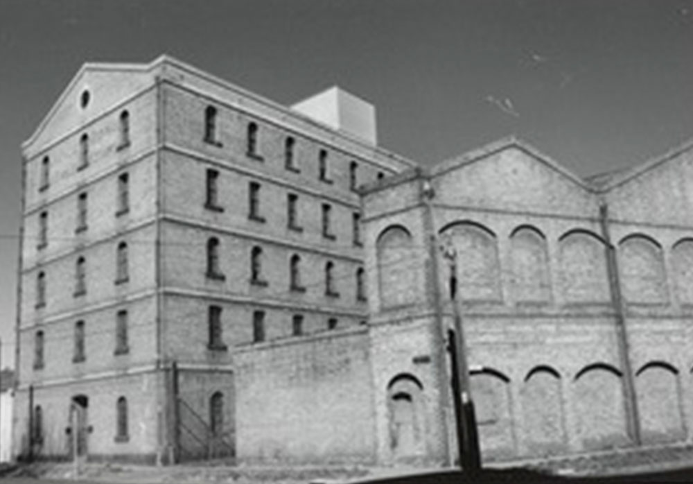 Stop-12-Warehouses